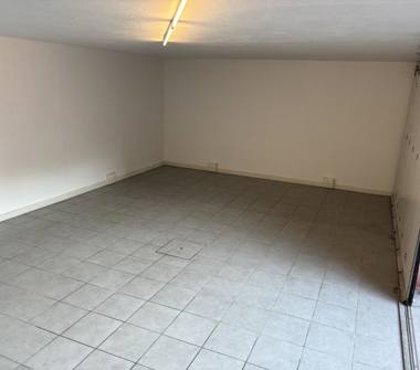 Box/Garage/Posto auto in vendita a Udine, Frazione Centro città, Via Maniago 10