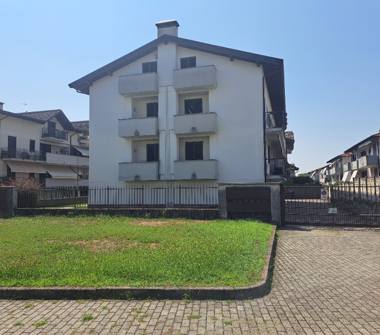 Trilocale in vendita a Magnago (Milano), Via P. F. Calvi 6