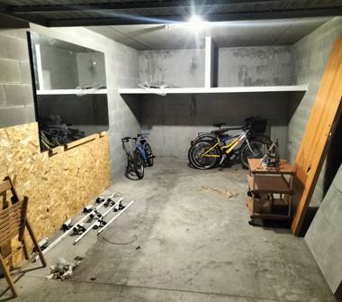 Box/Garage/Posto auto in affitto a Pero (Milano), Via Copernico 16