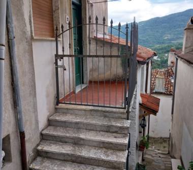 Casa indipendente in vendita a Castelsaraceno (Potenza)