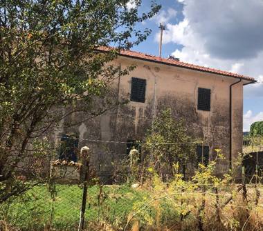 Quadrilocale in vendita a Castell'Azzara, Frazione Selvena