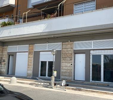 Quadrilocale in vendita a Roma, Zona Romanina, Via Roberto Fancelli 161