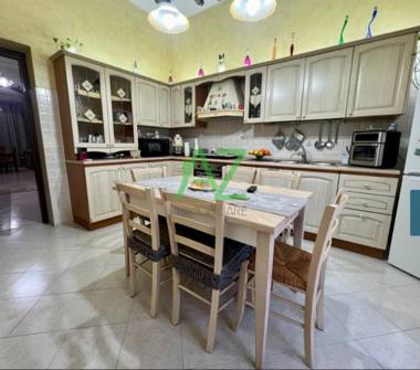 Appartamento in vendita a Motta Sant'Anastasia (Catania), Via Roma 53