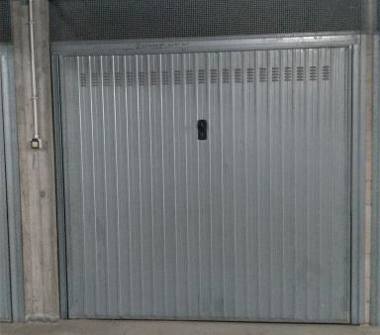 Box/Garage/Posto auto in vendita a Pavia (Pavia), via campari 62
