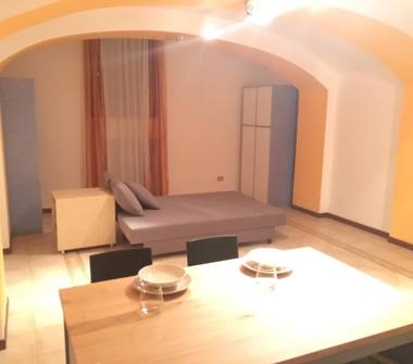 Bilocale in affitto a Bologna, Zona Centro Storico, Via Borgonuovo 8