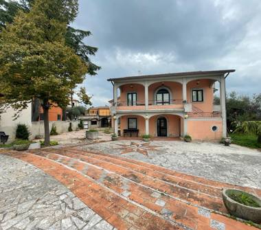 Villa in vendita a Villamaina (Avellino), Via Cantoni