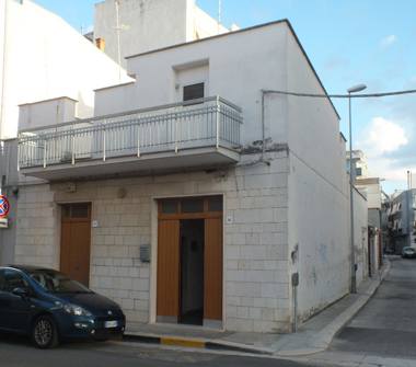 Casa indipendente in vendita a Andria (Barletta-Andria-Trani), Via Custoza 46