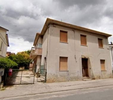 Casa indipendente in vendita a Trecastelli (Ancona), Via Giuseppe Garibaldi 8