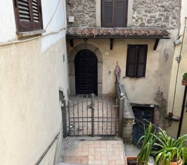 Casa indipendente in vendita a Canepina (Viterbo), Vicolo Bottari 24