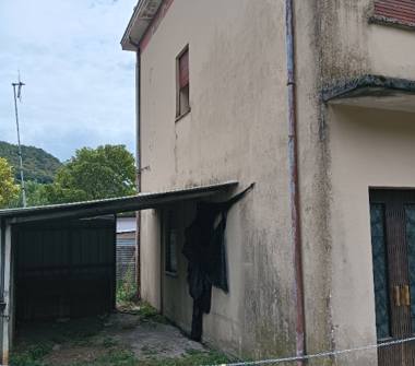 Casa indipendente in vendita a Vittorio Veneto (Treviso), Via Madonna della Tosse 15