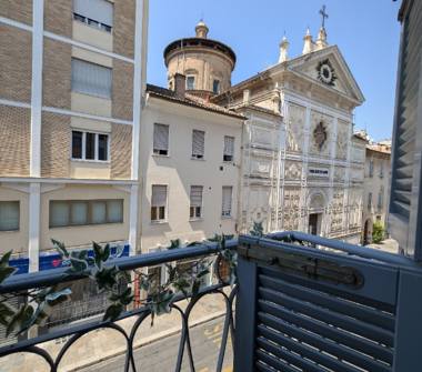 Affitto Appartamento Vacanze a Parma, Zona Centro Storico, Strada Giuseppe Garibaldi 51