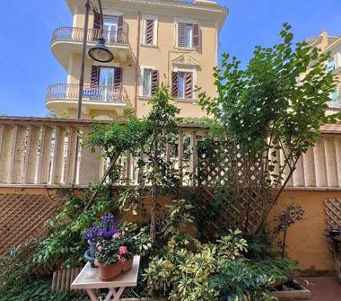 Quadrilocale in vendita a Roma, Zona Ostia, Piazza Cesario Console 13