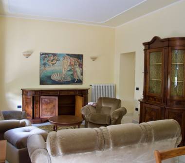 Quadrilocale in vendita a Massa, Frazione Marina Di Massa, Via Marina Vecchia 73