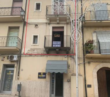 Casa indipendente in vendita a Chiaramonte Gulfi (Ragusa), Via Castronuovo 34