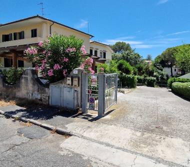 Porzione di casa in vendita a Rosignano Marittimo (Livorno)