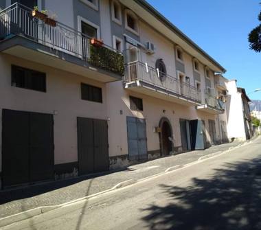 Trilocale in vendita a Giffoni Valle Piana, Frazione San Giovanni-Santa Caterina, Via Umberto Linguiti 37