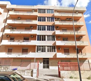 Quadrilocale in vendita a Messina, Frazione Centro città, Via Palermo 242