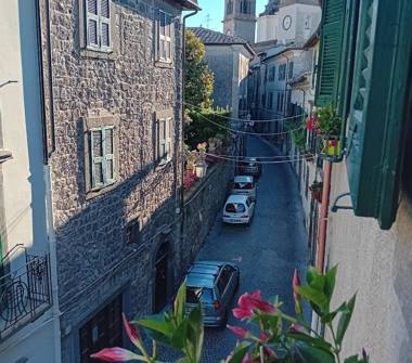 Quadrilocale in vendita a Montefiascone (Viterbo), Via Trento 35