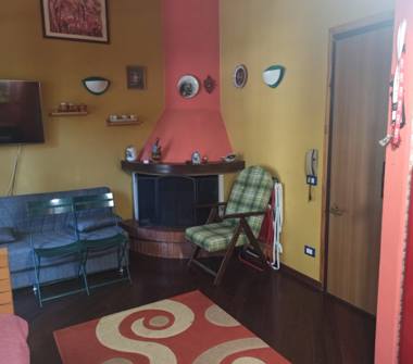 Bilocale in vendita a Spezzano della Sila, Frazione Camigliatello Silano, Viale Della Repubblica 66