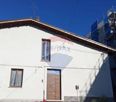 Casa indipendente in vendita a Castelvecchio Subequo (L'Aquila), Via Baglietto 46