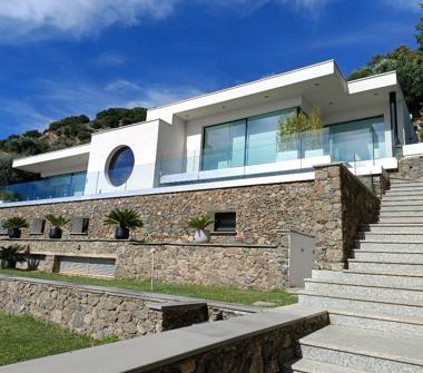 Villa in vendita a Bergeggi (Savona)