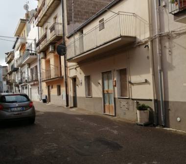 Casa indipendente in vendita a Pomarico (Matera), Via M. Buonarroti 35