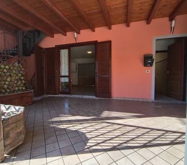 Trilocale in vendita a Clivio (Varese), Via Albuzzi 10