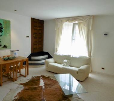 Quadrilocale in vendita a Arzachena (Sassari), Via C. Colombo 8