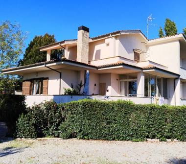 Villa in vendita a Viterbo (Viterbo)