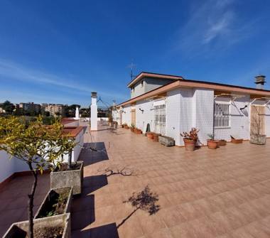 Attico in vendita a Napoli, Zona Capodimonte