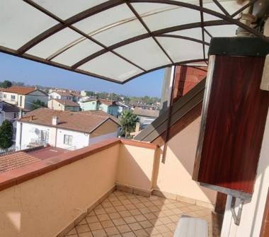 Appartamento in vendita a Comacchio, Frazione Porto Garibaldi, Viale Nino Bonnet 54