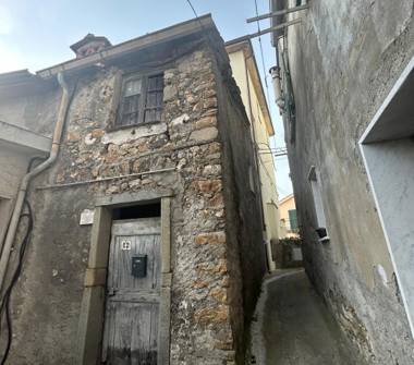 Rustico/Casale in vendita a La Spezia, Zona San Venerio, Via Laretta 10
