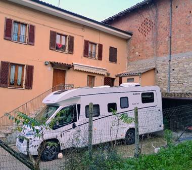 Casa indipendente in vendita a Garbagna (Alessandria), Frazione Pragarolo 1