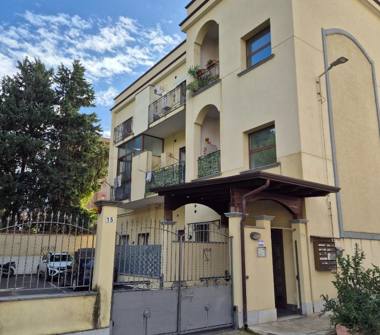 Trilocale in vendita a Palermo, Zona Pallavicino