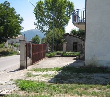 Rustico/Casale in vendita a Paterno, Frazione Pecci, Via Carpineta 12