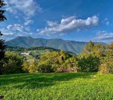 Casa indipendente in vendita a Tarzo (Treviso), Località Mondragon di Arfanta 24