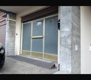 Negozio in vendita a Ancona, Frazione Centro città