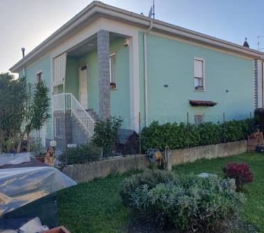 Villa in vendita a Gambolò (Pavia)