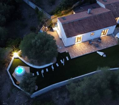 Casa indipendente in vendita a Budoni, Frazione Strugas