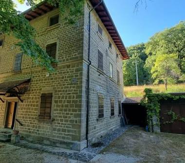 Villa in vendita a Valfabbrica (Perugia)
