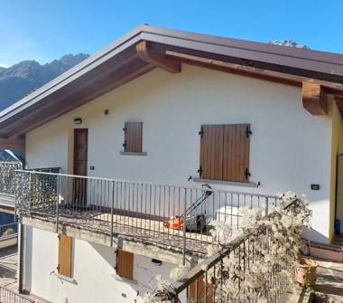 Baita/Chalet/Trullo in vendita a Oneta, Frazione Cantoni