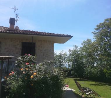 Casa indipendente in vendita a Sannazzaro de' Burgondi (Pavia)