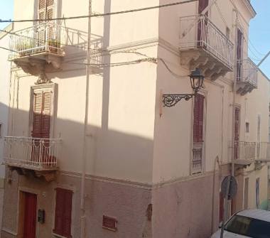 Casa indipendente in vendita a Carloforte (Sud Sardegna), Vico Marchese di Rivarolo 20