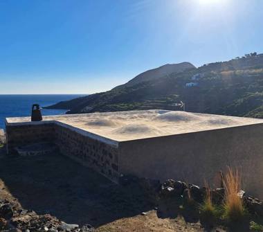 Casa indipendente in vendita a Pantelleria, Frazione Khamma, Località Gadir 2