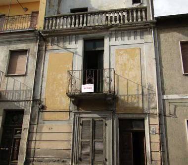 Casa indipendente in vendita a Pescina (L'Aquila)