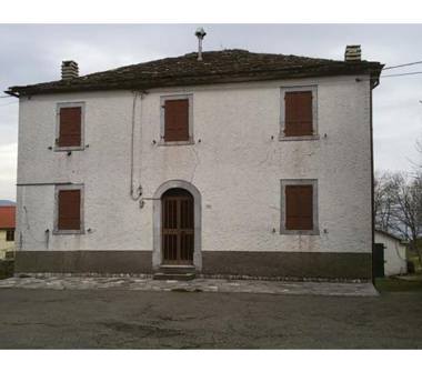 Casa indipendente in vendita a Berceto, Frazione Il Tugo