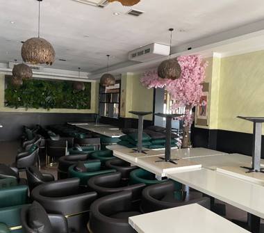 Negozio in vendita a Senigallia, Frazione Cesano, Strada Statale Adriatica Nord 162