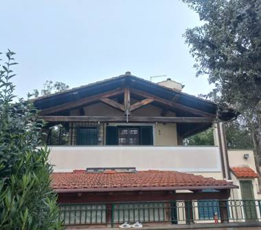 Casa indipendente in vendita a Roma, Zona Casal Lumbroso, Via Ernesto Cesaro 8