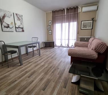 Bilocale in affitto a Arona (Novara), Via Piave 52