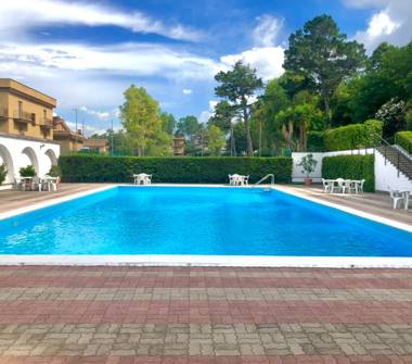 Appartamento in vendita a Roma, Zona Acilia, Via delle Case Basse 195